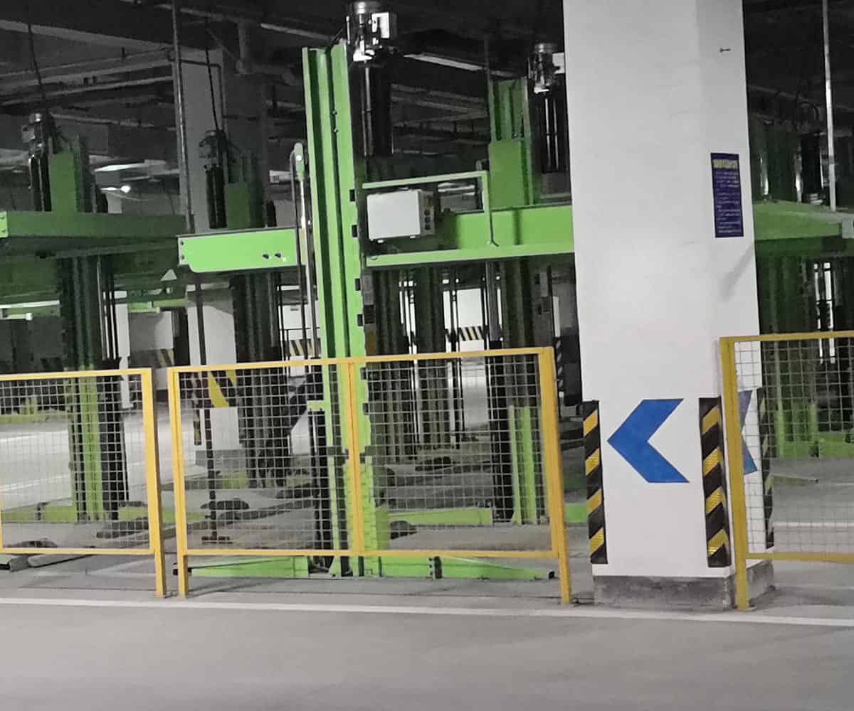 勐臘縣上下機(jī)械車庫