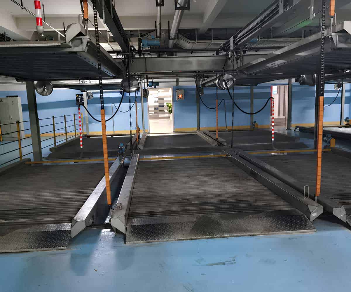 二層簡易機(jī)械立體車庫的注意事項(xiàng)