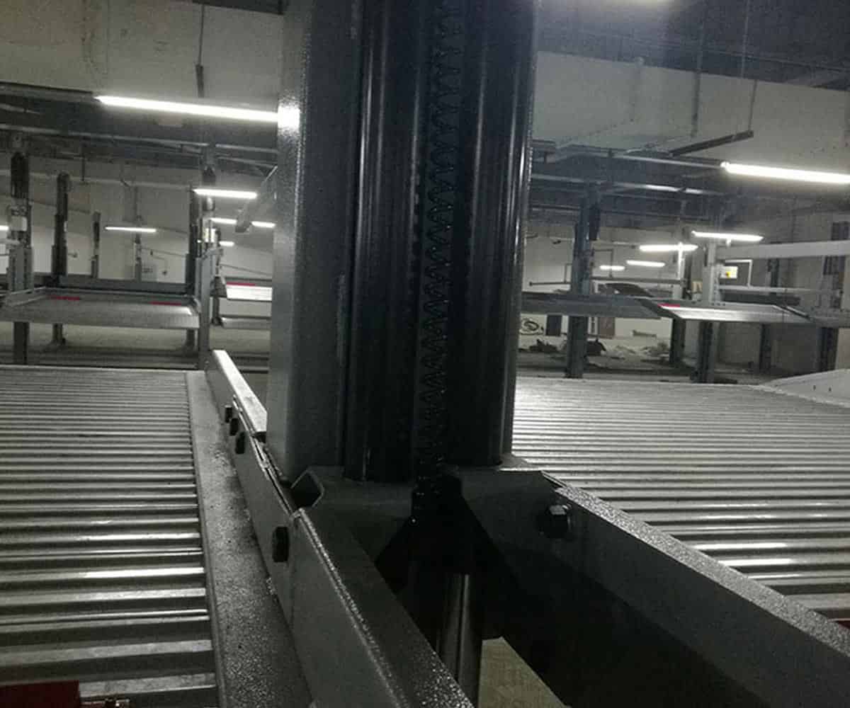 4柱停車庫租賃.jpg